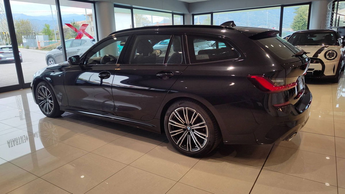 BMW Serie 3 Touring 320i  Msport (7)