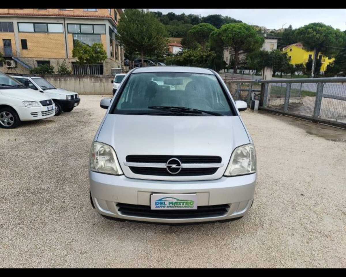 Opel Meriva 1.6 16V Club (8)