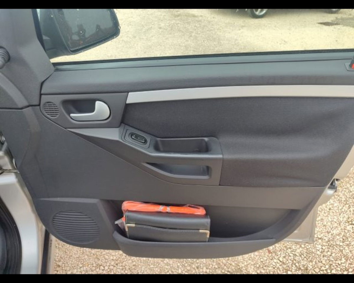 Opel Meriva 1.6 16V Club (13)