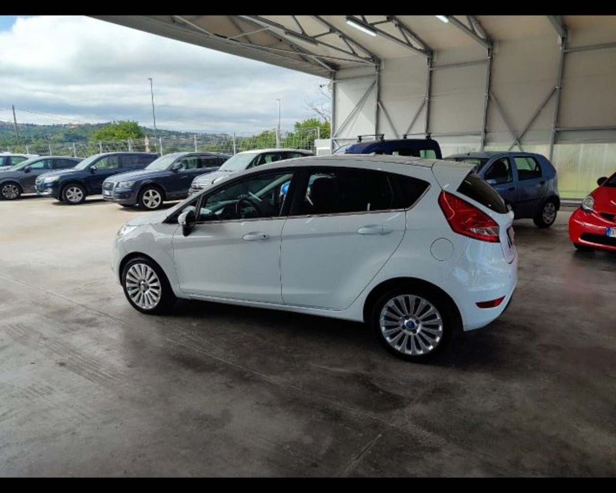 Ford Fiesta 1.4 5 porte Bz.- GPL Titanium (10)