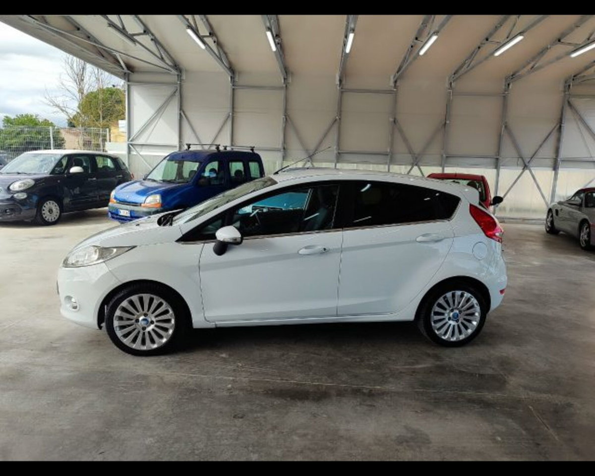 Ford Fiesta 1.4 5 porte Bz.- GPL Titanium (11)