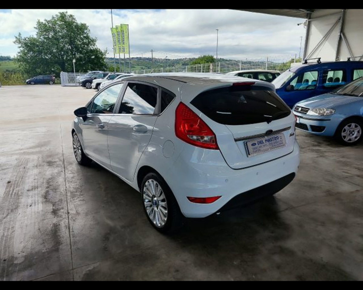 Ford Fiesta 1.4 5 porte Bz.- GPL Titanium (9)