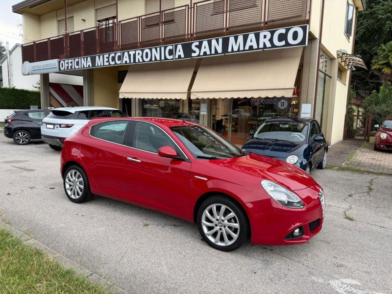 Alfa Romeo Giulietta 1.6 JTDm-2 Distinctive
