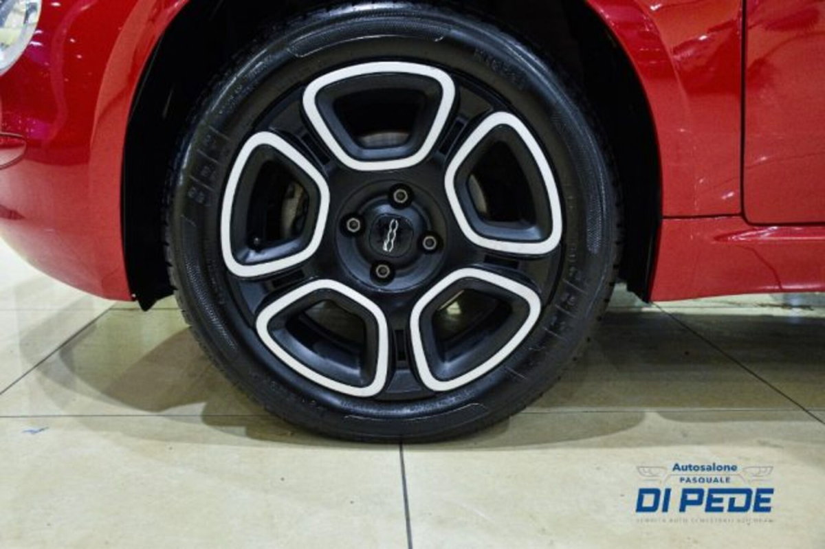 Fiat 500 1.0 Hybrid Red (10)