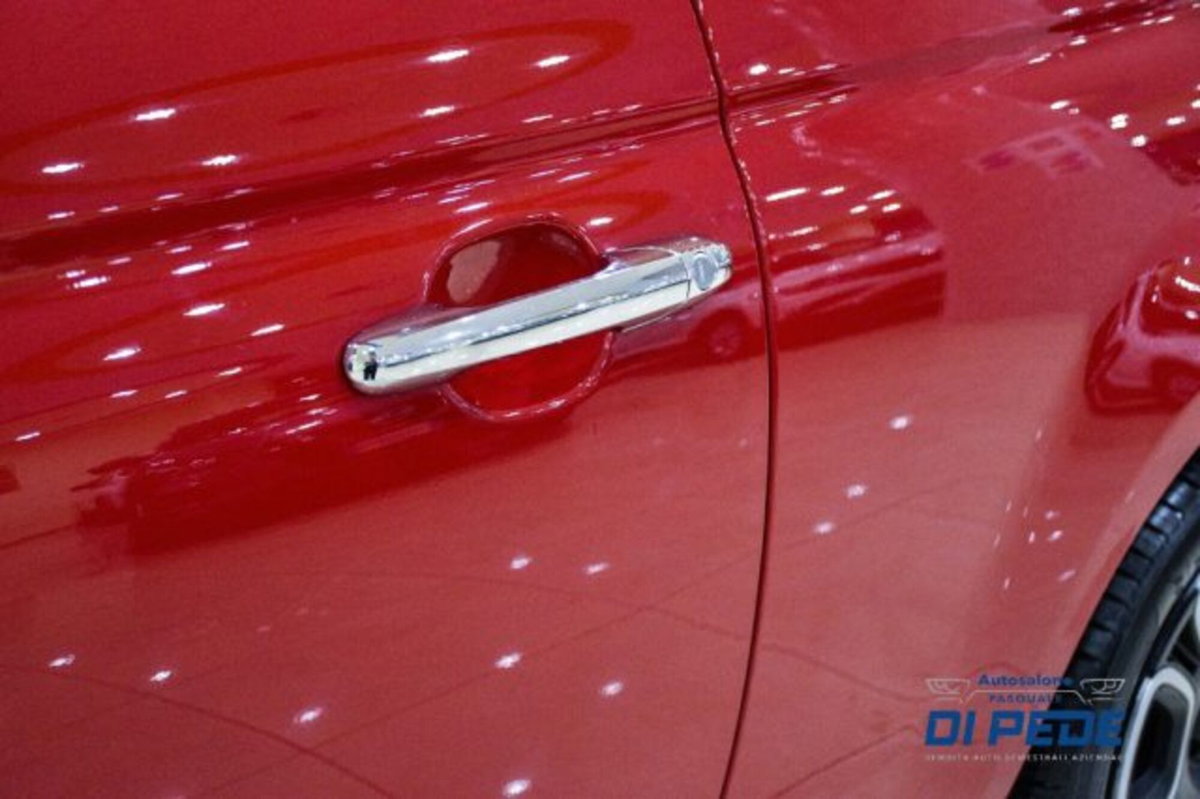 Fiat 500 1.0 Hybrid Red (12)