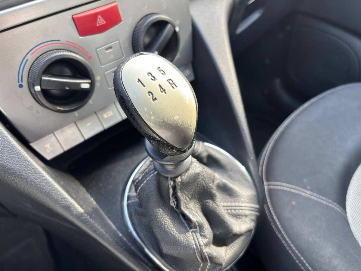 Lancia Ypsilon 1.2 (11)