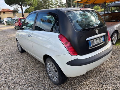 Lancia Ypsilon 1.2 (4)