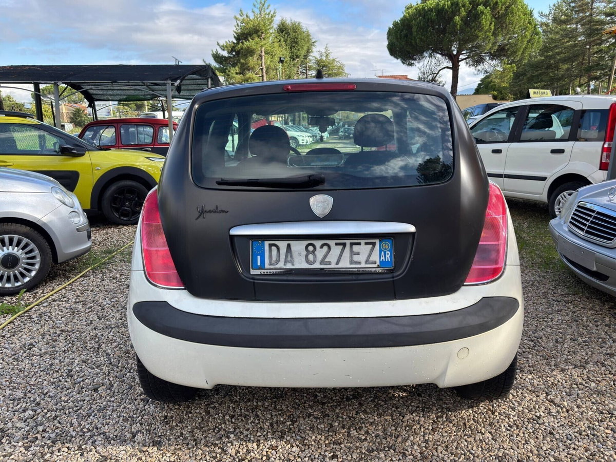 Lancia Ypsilon 1.2 (5)