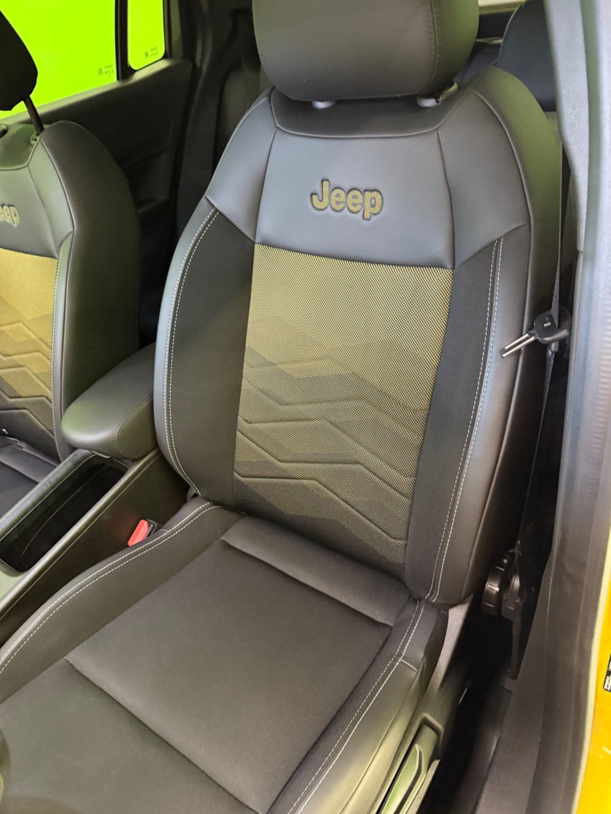Jeep Avenger 1.2 turbo Summit fwd 100cv (17)
