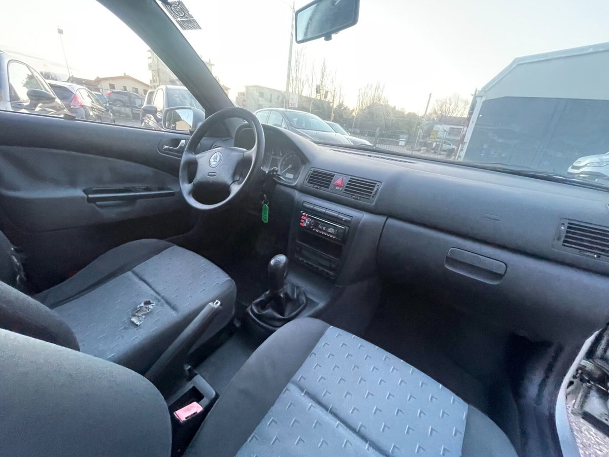 Skoda Octavia Station Wagon 1.9 TDI/110 CV cat Wagon SLX (10)