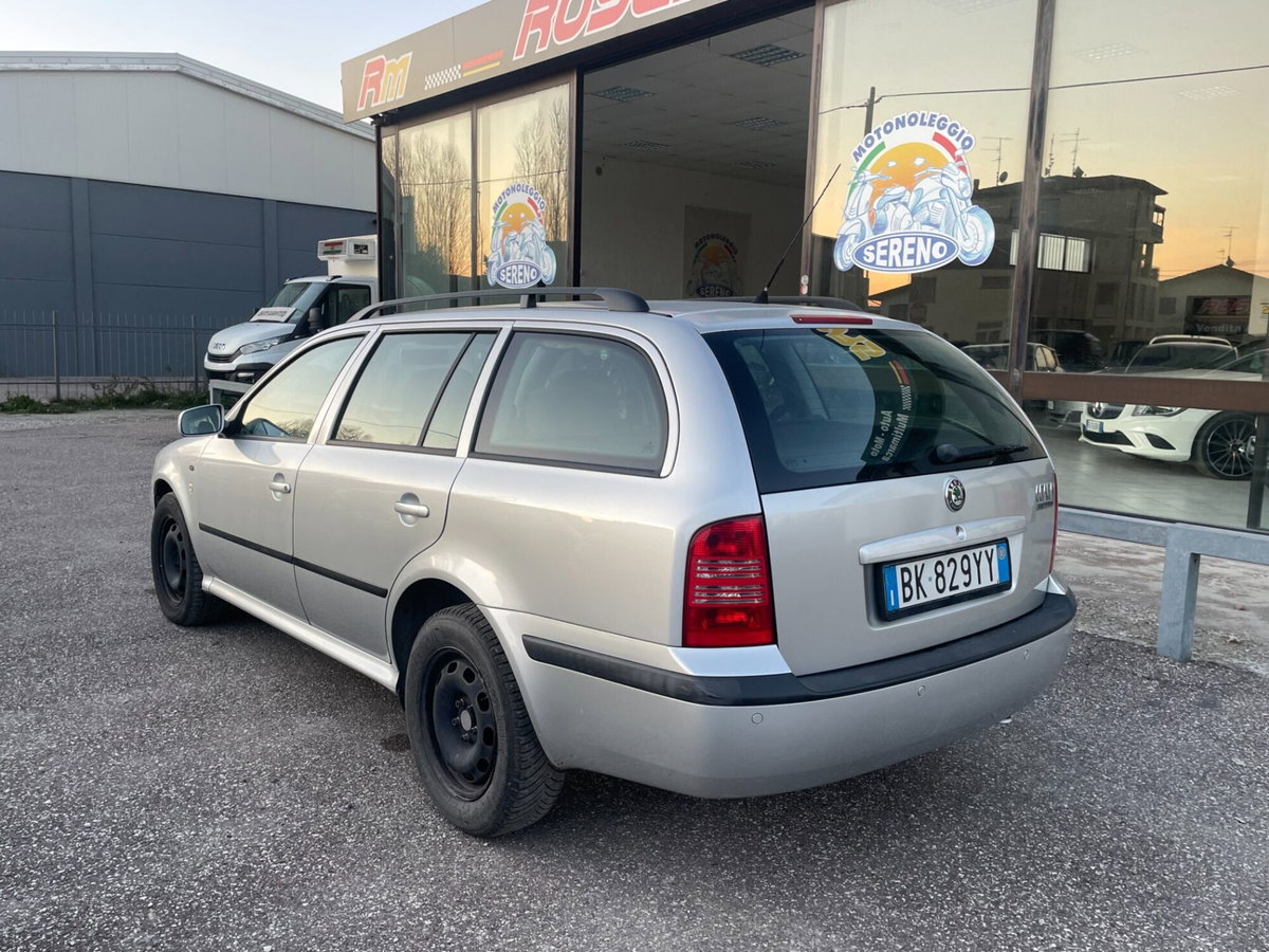 Skoda Octavia Station Wagon 1.9 TDI/110 CV cat Wagon SLX (6)