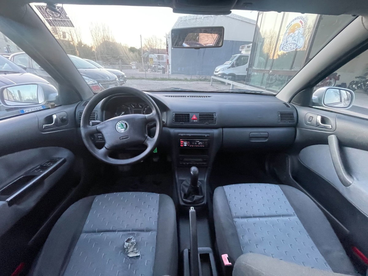 Skoda Octavia Station Wagon 1.9 TDI/110 CV cat Wagon SLX (9)