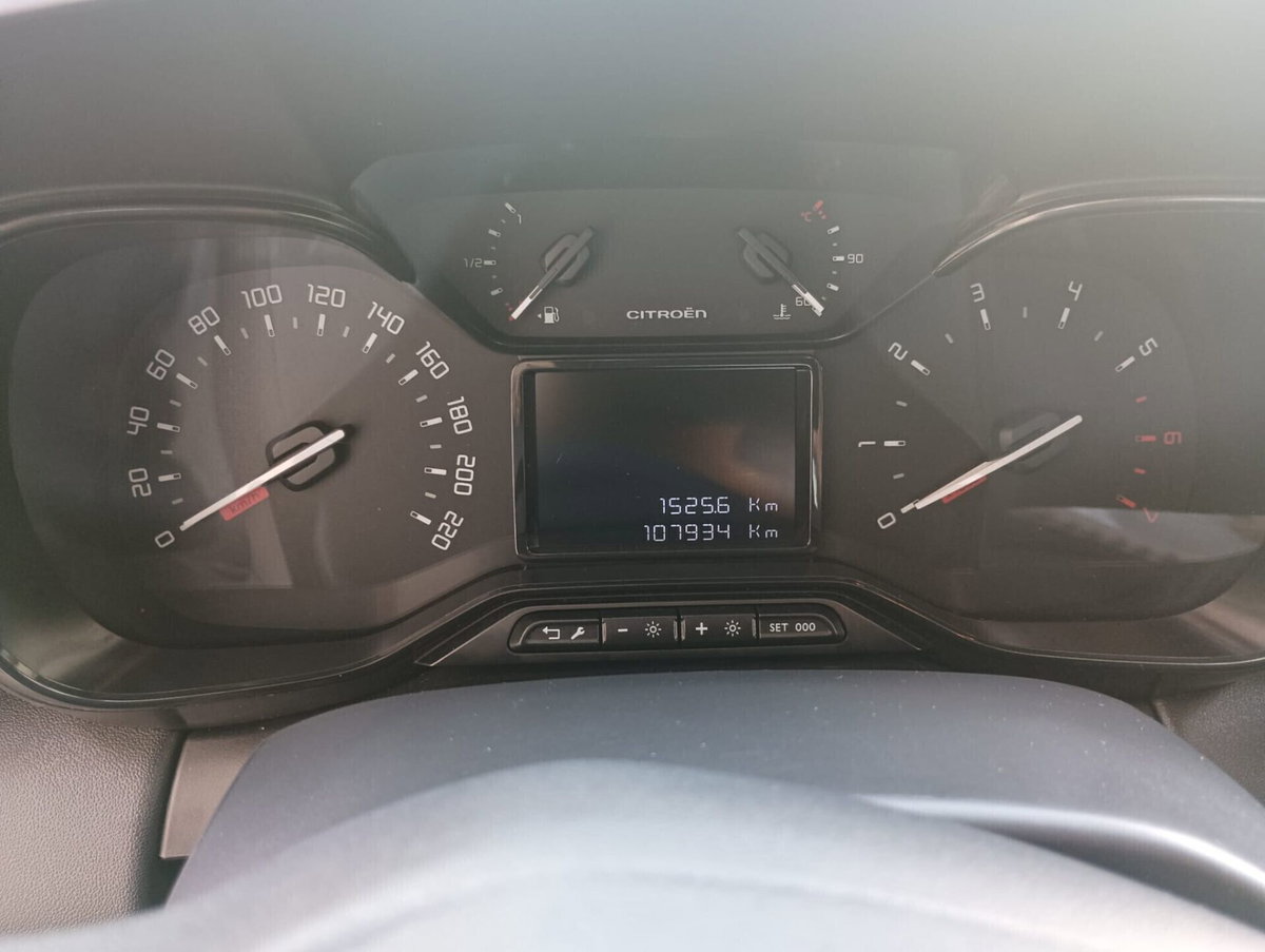 Citroen C3 Aircross BlueHDi 120 S&S EAT6 Feel (9)