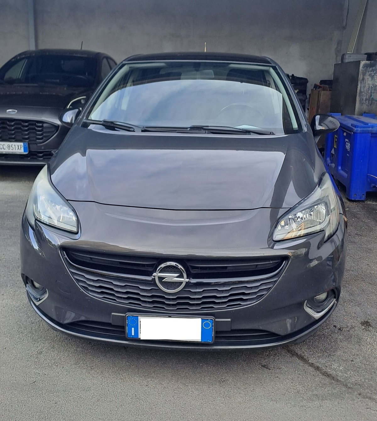 Opel Corsa 1.2 5 porte (2)