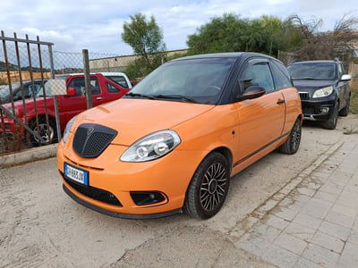 Lancia Ypsilon Multijet 16V Momo Design usata