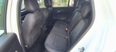 Jeep Avenger 1.2 turbo Altitude fwd 100cv (17)