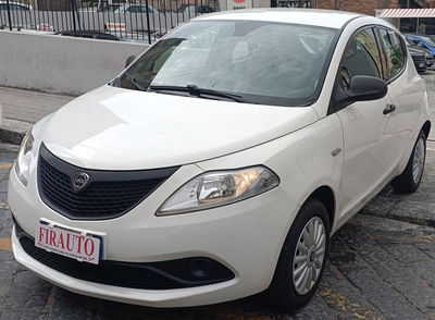 Lancia Ypsilon 1.2 69 CV 5 porte Elefantino Blu usata