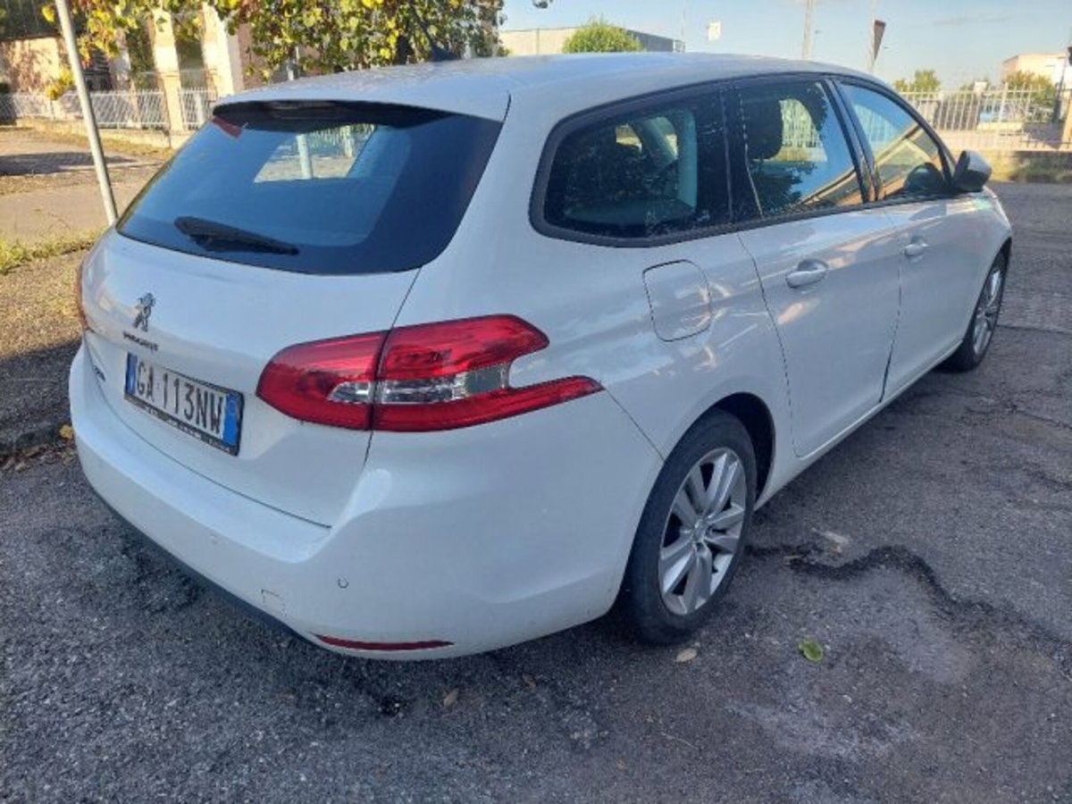 Peugeot 308 SW BlueHDi 100 S&S Business (3)