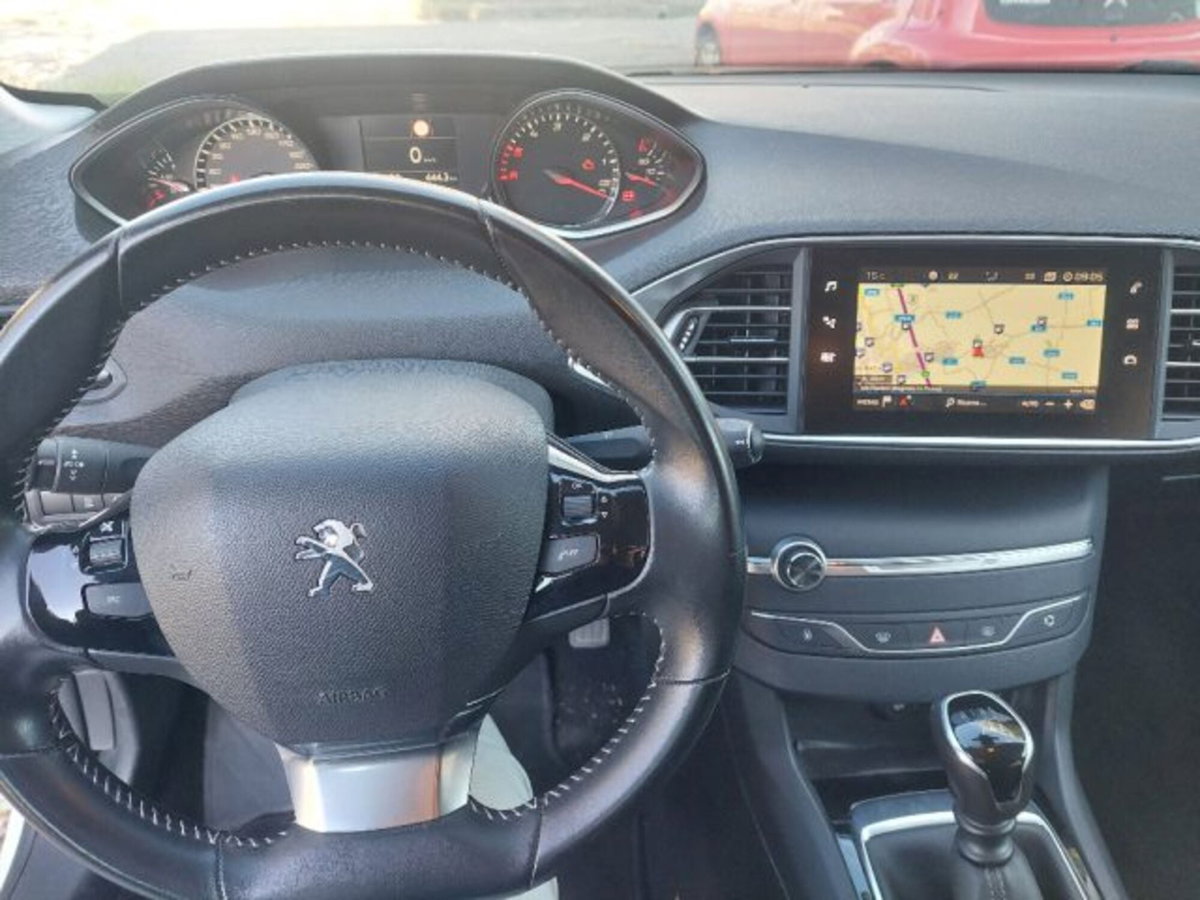 Peugeot 308 SW BlueHDi 100 S&S Business (6)
