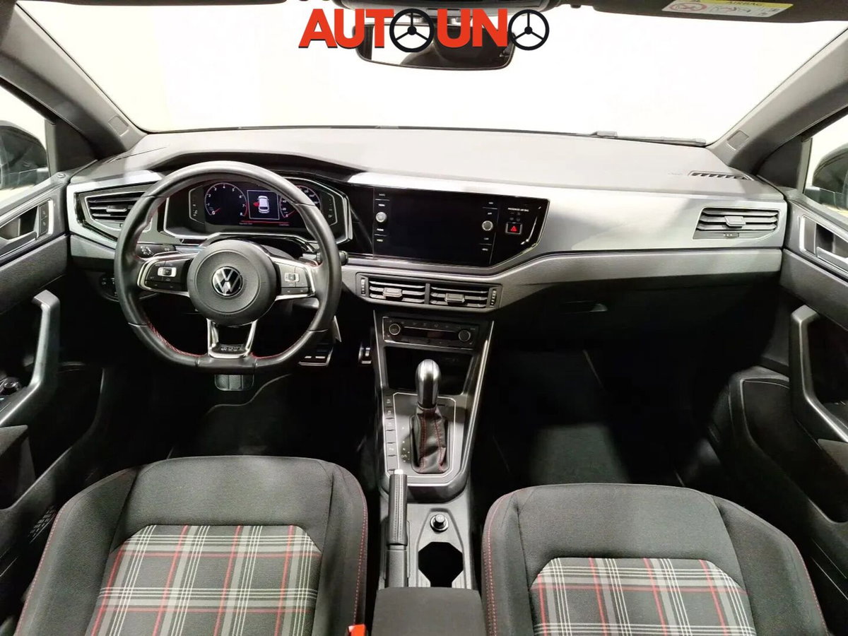 Volkswagen Polo 2.0 tsi GTI dsg (12)
