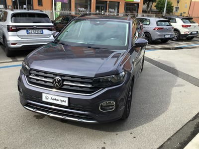 Volkswagen T-Cross 1.0 TSI 110 CV Sport usata