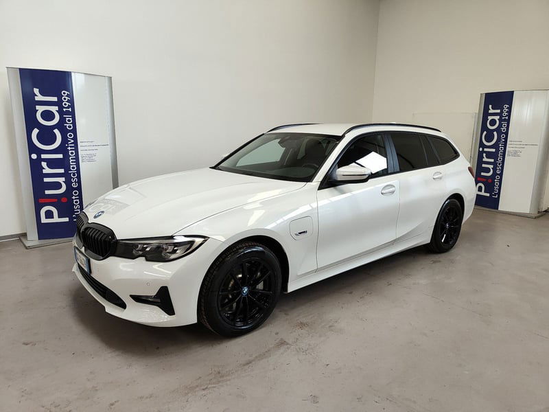 BMW Serie 3 Touring 330e xDrive