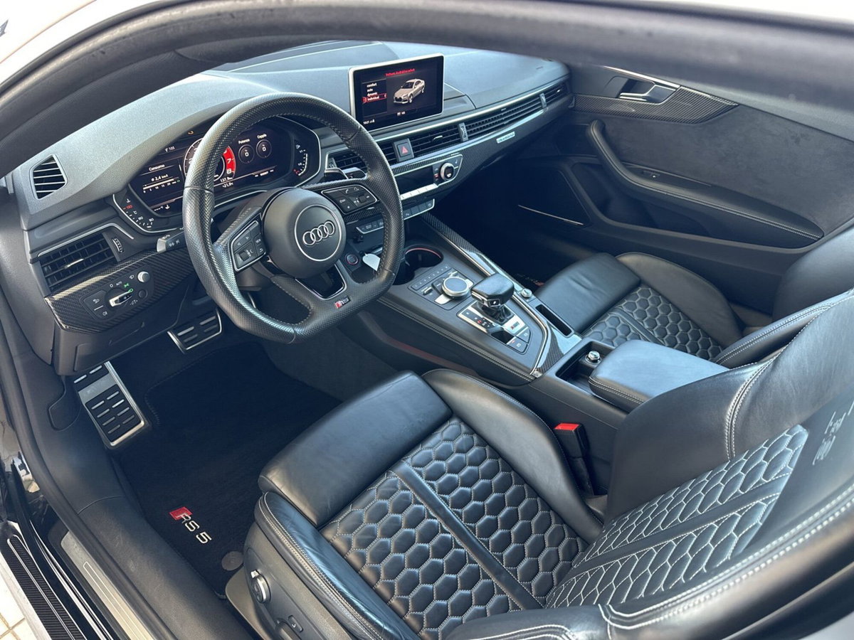 Audi A5 Coupé 3.2 V6 FSI quattro tiptronic (14)