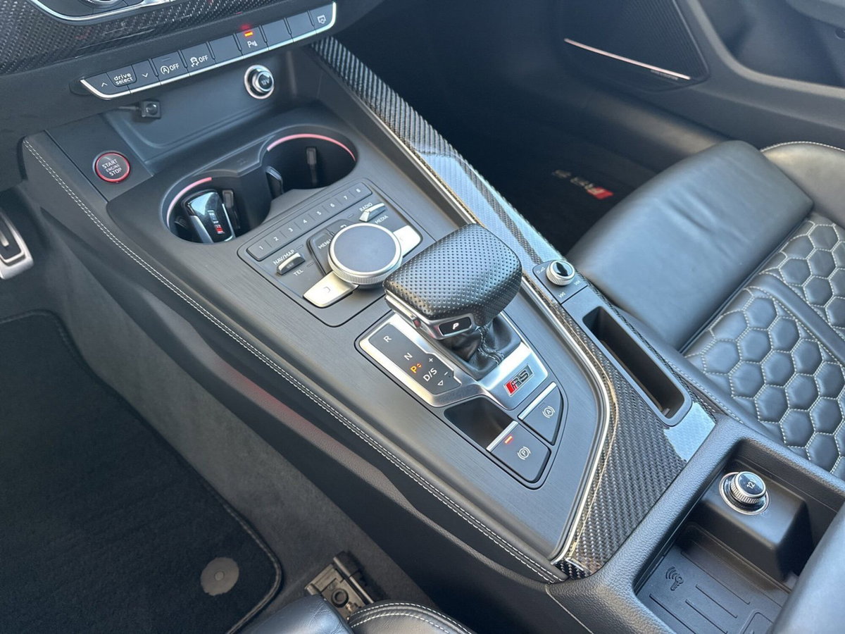 Audi A5 Coupé 3.2 V6 FSI quattro tiptronic (19)