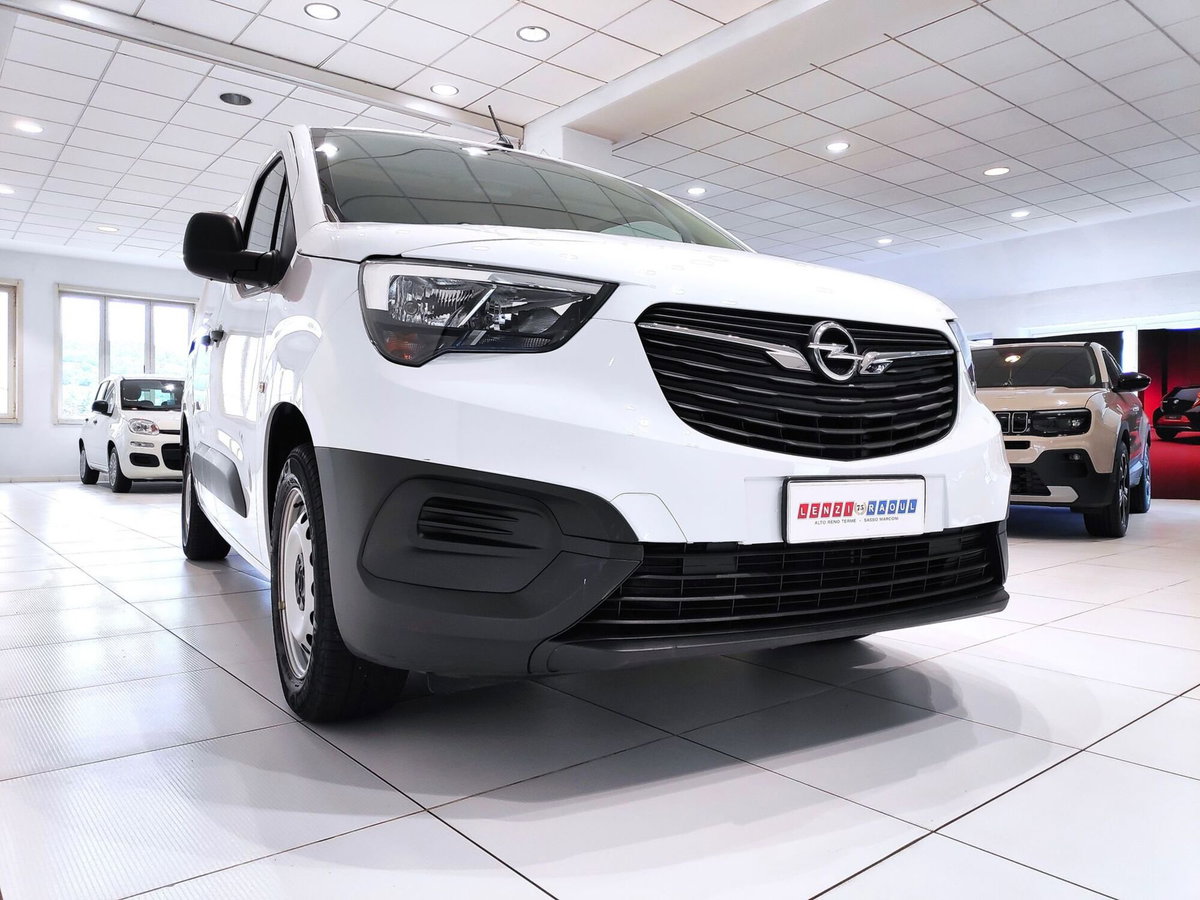 Opel Combo Furgone Cargo XL 1.5 Diesel 130CV PL 950kg Edition (12)