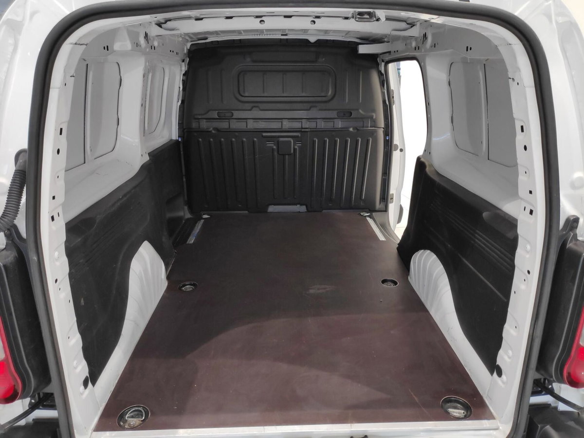 Opel Combo Furgone Cargo XL 1.5 Diesel 130CV PL 950kg Edition (2)
