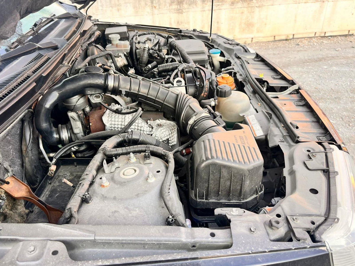 Suzuki Grand Vitara 1.9 DDiS 5 porte Executive (14)