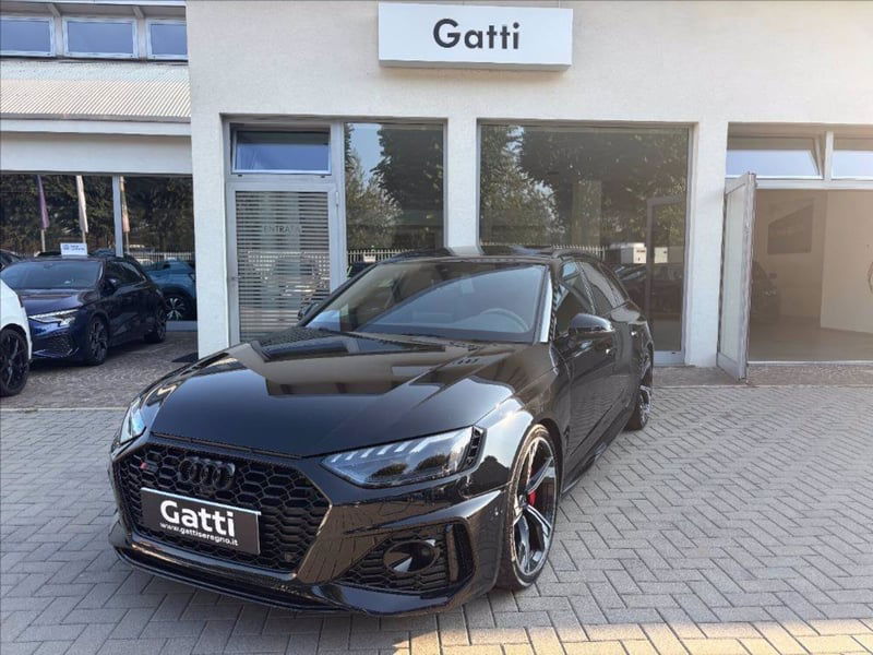 Audi RS 4 Avant 4