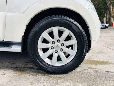 Mitsubishi Pajero 3.2 DI-D 16V aut. 5p. Instyle DPF (9)