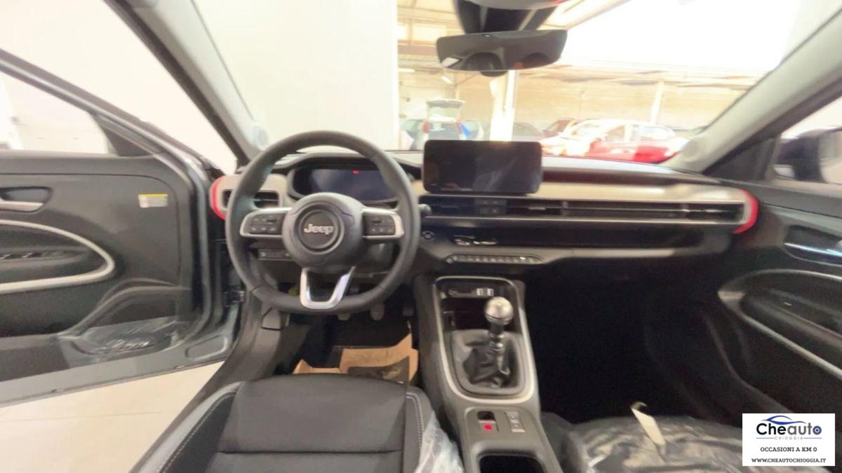 Jeep Avenger 1.2 turbo Summit fwd 100cv (15)