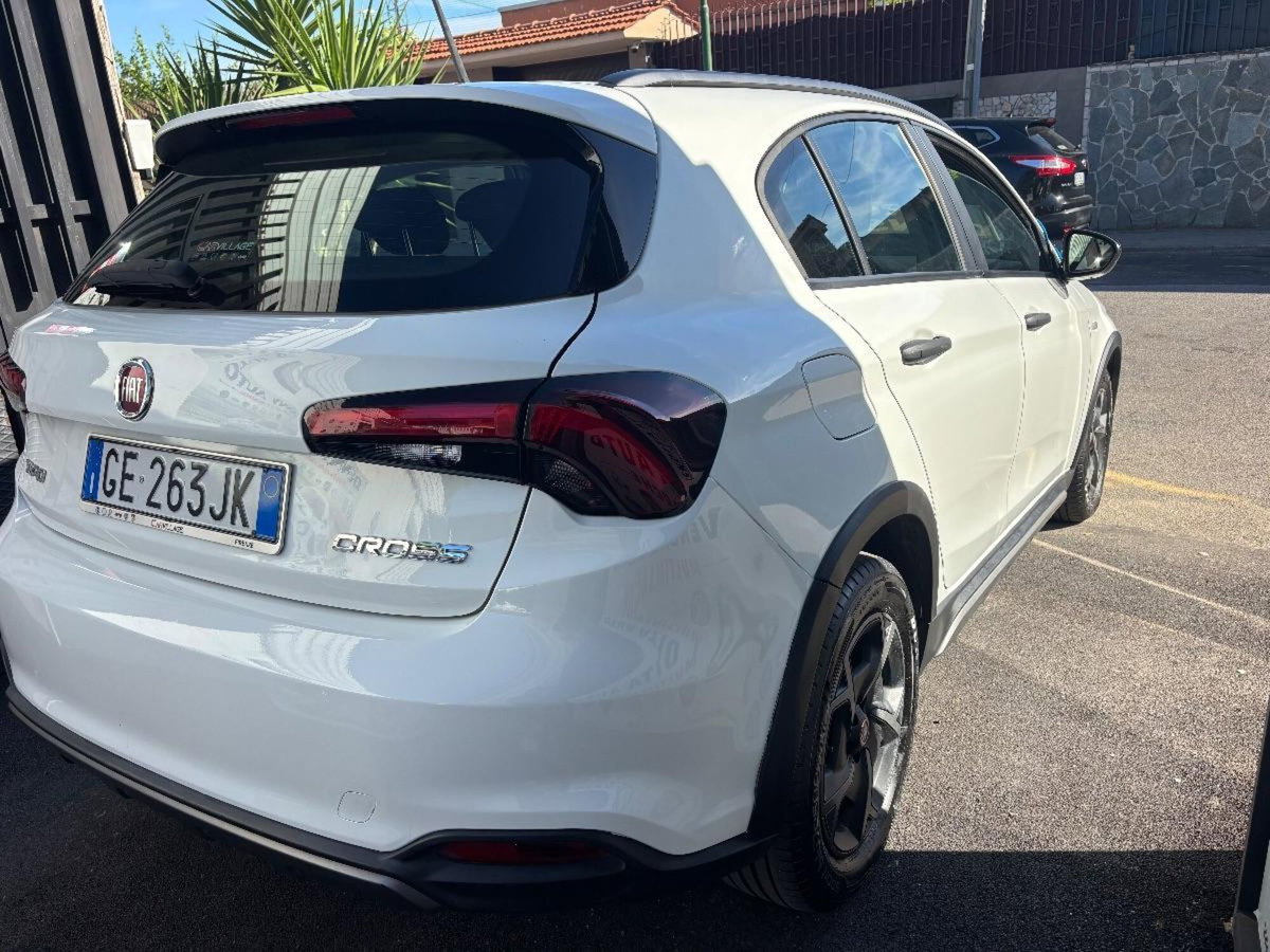 Fiat Tipo 1.6 mjt Cross s&s 130cv (11)