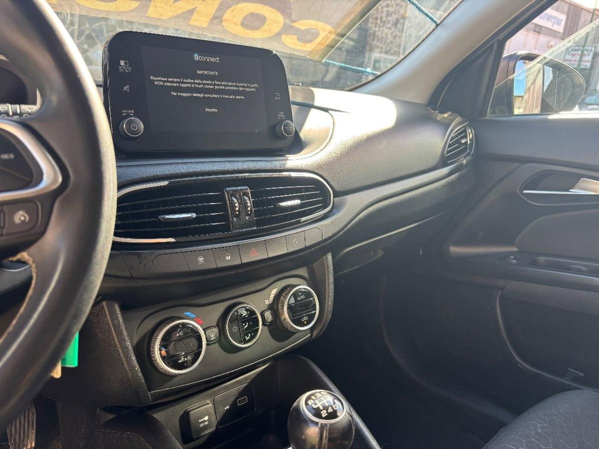Fiat Tipo 1.6 mjt Cross s&s 130cv (20)