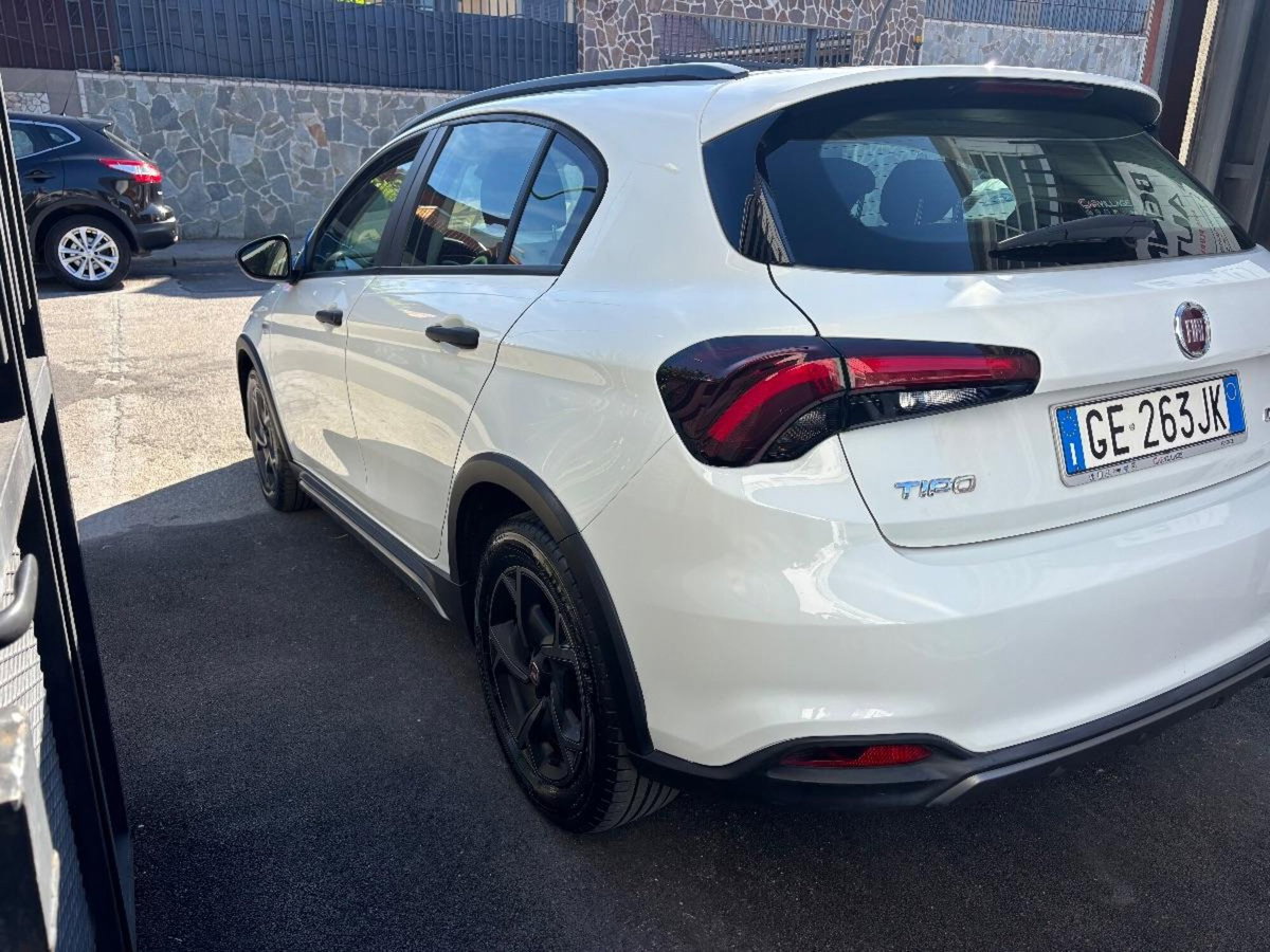 Fiat Tipo 1.6 mjt Cross s&s 130cv (6)