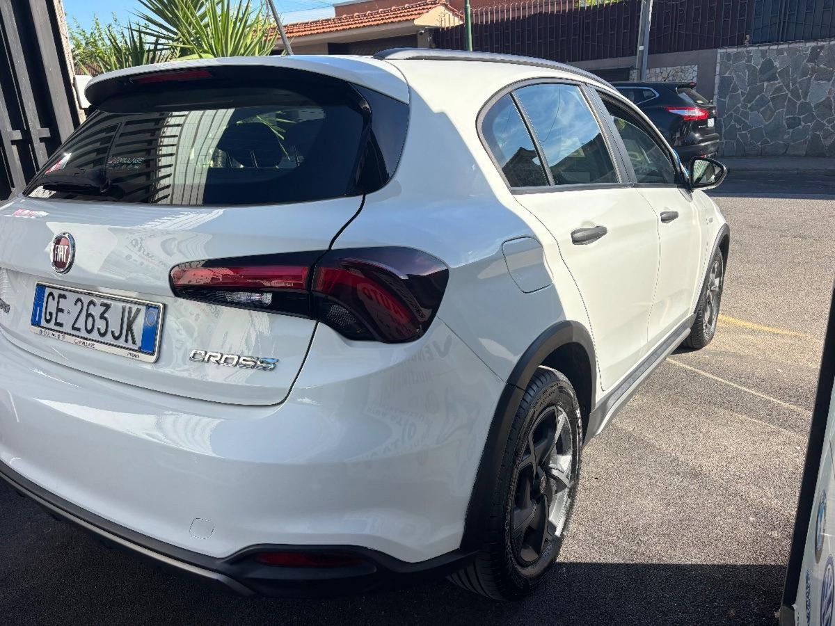 Fiat Tipo 1.6 mjt Cross s&s 130cv (7)