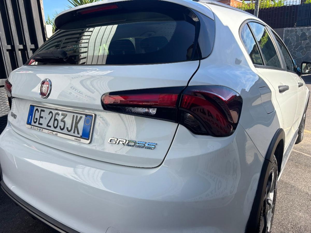 Fiat Tipo 1.6 mjt Cross s&s 130cv (8)