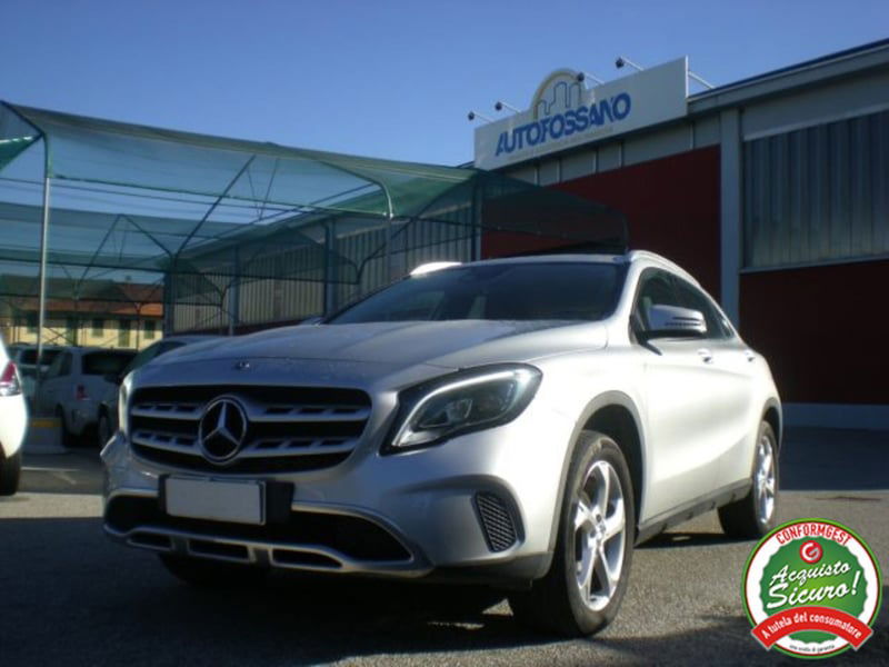 Mercedes-Benz GLA SUV 200 d Automatic 4Matic Premium