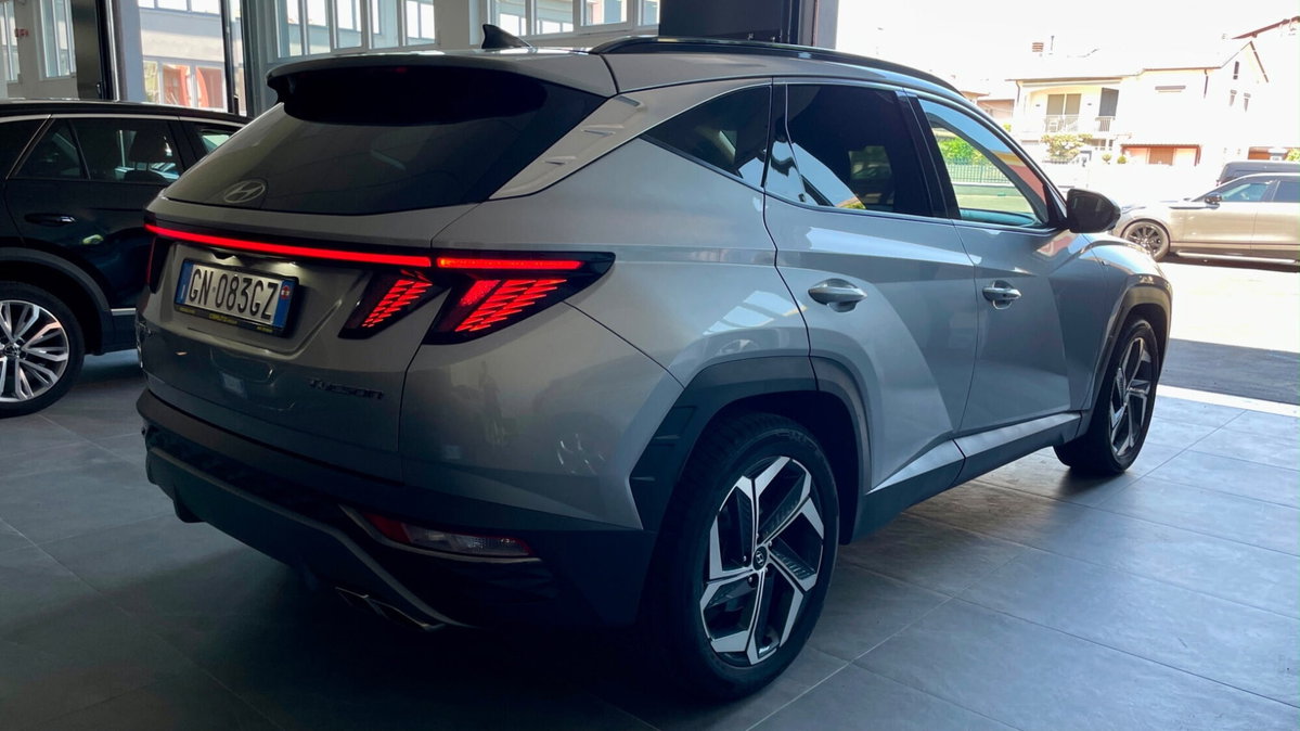 Hyundai Tucson 1.6 CRDi 136CV 48V DCT Exellence (8)
