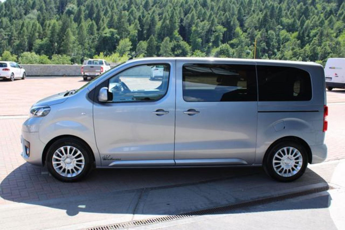 Toyota Proace 2.0D 144CV S&S PL-SL-TN Furgone Long 5p.14q Comfort (7)