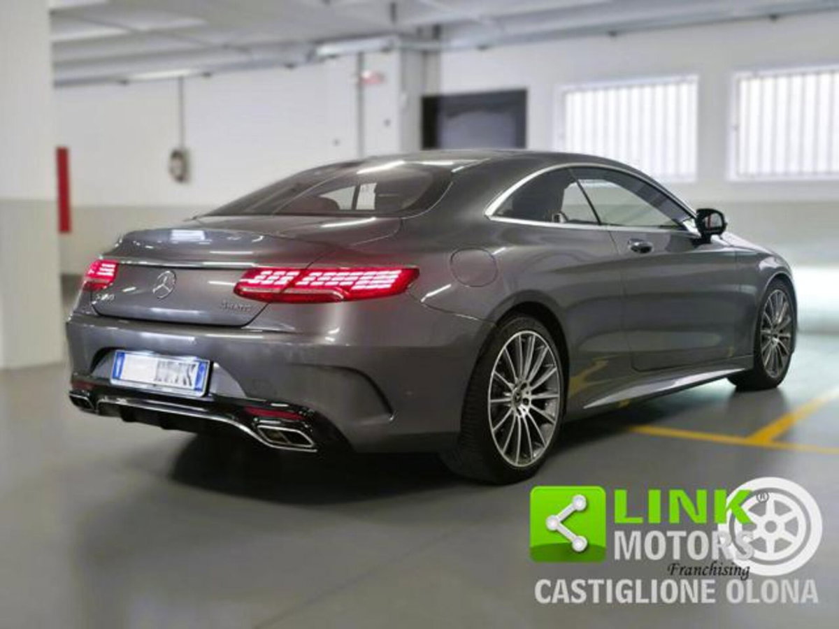 Mercedes-Benz Classe S Coupé 560 4Matic Coupé Premium (2)