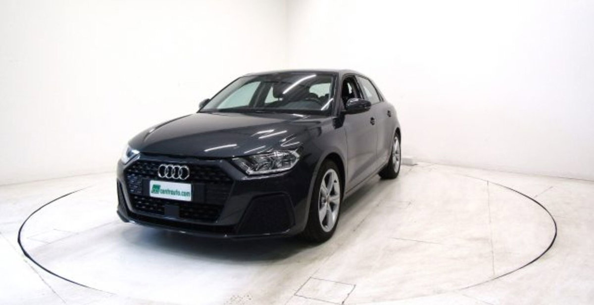 Audi A1 Sportback Sportback 30 1.0 tfsi Business 110cv s-tronic (3)