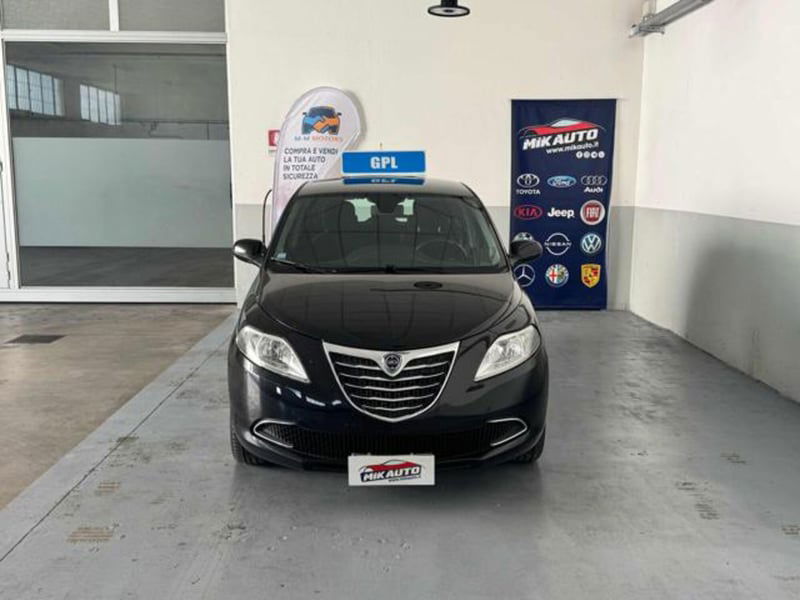 Lancia Ypsilon 1.2 69 CV 5 porte GPL Ecochic Gold