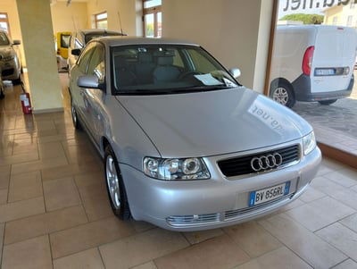 Audi A3 1.8 20V cat 5p. Ambiente