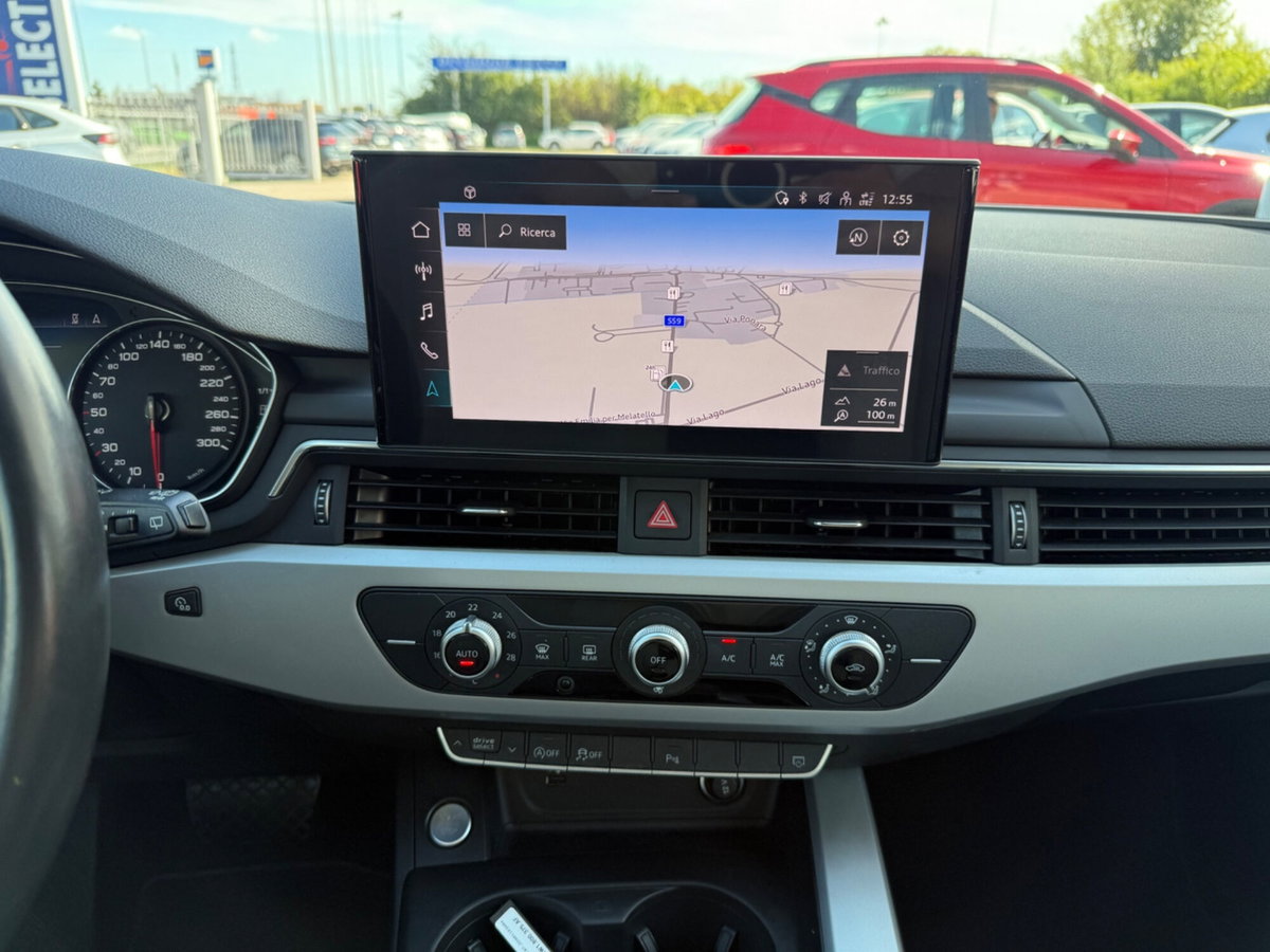 Audi A4 Avant 35 TDI/163 CV S tronic Business Advanced (14)