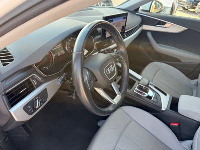 Audi A4 Avant 35 TDI/163 CV S tronic Business Advanced (18)