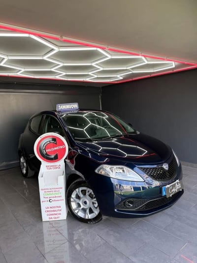 Lancia Ypsilon 1.2 69 CV 5 porte Gold usata