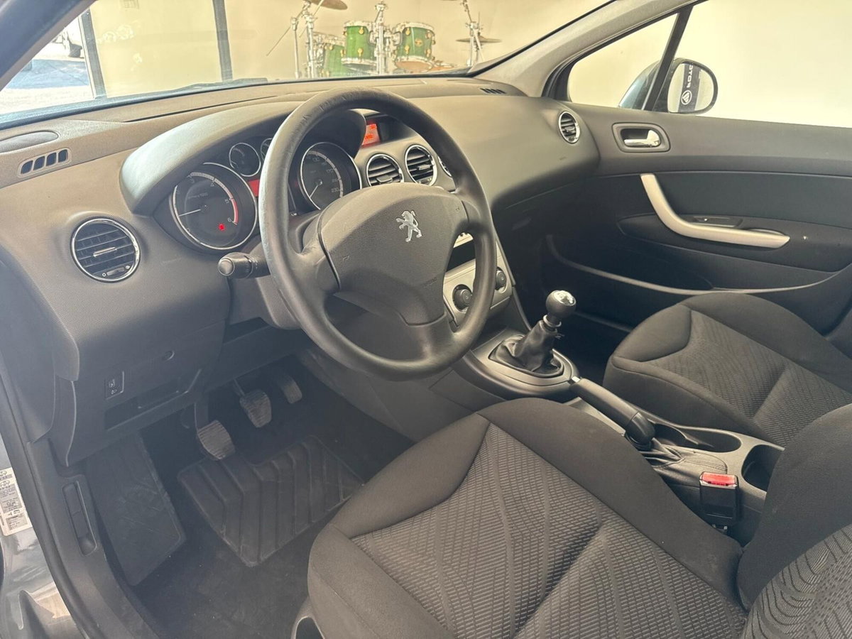Peugeot 308 SW 1.6 HDi 110CV Ciel Tecno (18)